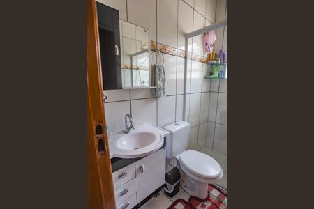 Casa à venda com 146m², 4 quartos e 2 vagasCasa 1 - banheiro 