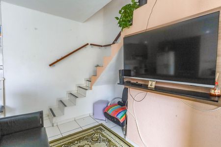 Casa à venda com 146m², 4 quartos e 2 vagasCasa 2 - sala 