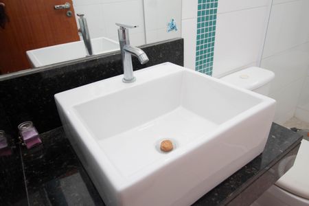 Casa à venda com 150m², 3 quartos e 4 vagas Casa à venda com 150m², 3 quartos e 4 vagasBanheiro da Suíte 1