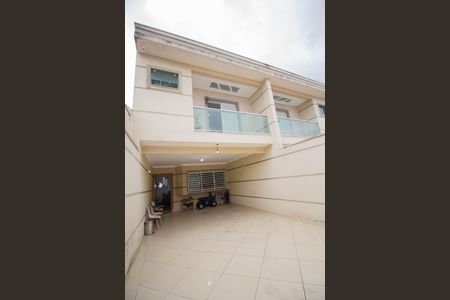 Casa à venda com 150m², 3 quartos e 4 vagas Casa à venda com 150m², 3 quartos e 4 vagasGaragem