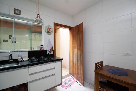 Casa à venda com 150m², 3 quartos e 4 vagas Casa à venda com 150m², 3 quartos e 4 vagasCozinha