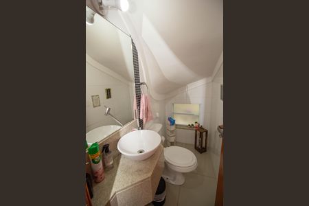 Casa à venda com 150m², 3 quartos e 4 vagas Casa à venda com 150m², 3 quartos e 4 vagasLavabo