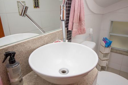 Casa à venda com 150m², 3 quartos e 4 vagas Casa à venda com 150m², 3 quartos e 4 vagasLavabo