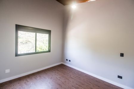 Casa de condomínio à venda com 400m², 4 quartos e 6 vagasQuarto 4