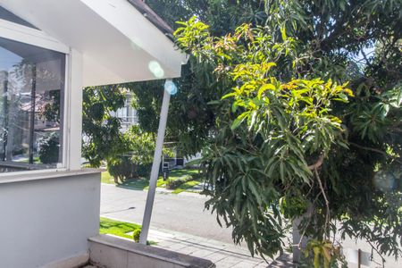 Casa de condomínio à venda com 400m², 4 quartos e 6 vagasVista da Suíte