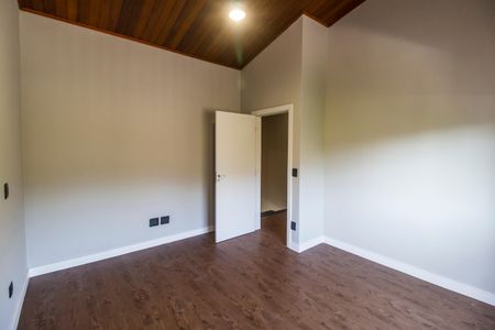 Casa de condomínio à venda com 400m², 4 quartos e 6 vagasQuarto 4