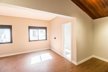 Casa de condomínio à venda com 400m², 4 quartos e 6 vagasSuíte 1