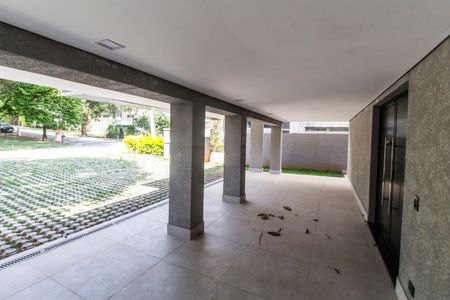 Casa de condomínio à venda com 400m², 4 quartos e 6 vagasGaragem