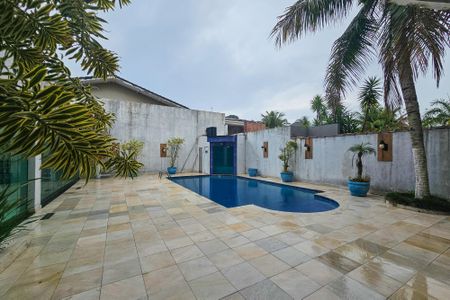 Casa de condomínio para alugar com 480m², 4 quartos e 6 vagas Casa de condomínio para alugar com 480m², 4 quartos e 6 vagasÁrea Externa