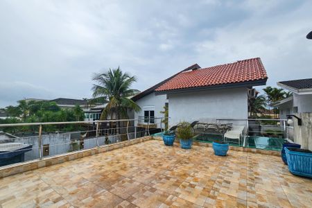 Casa de condomínio para alugar com 480m², 4 quartos e 6 vagas Casa de condomínio para alugar com 480m², 4 quartos e 6 vagasÁrea Externa