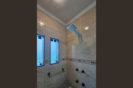 Casa de condomínio para alugar com 480m², 4 quartos e 6 vagas Casa de condomínio para alugar com 480m², 4 quartos e 6 vagasBanheiro da Suíte 1