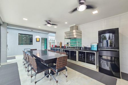 Casa de condomínio para alugar com 480m², 4 quartos e 6 vagas Casa de condomínio para alugar com 480m², 4 quartos e 6 vagasEspaço Gourmet