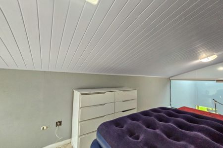 Casa de condomínio para alugar com 480m², 4 quartos e 6 vagas Casa de condomínio para alugar com 480m², 4 quartos e 6 vagasQuarto