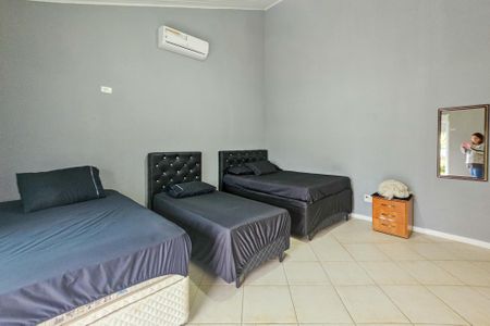 Casa de condomínio para alugar com 480m², 4 quartos e 6 vagas Casa de condomínio para alugar com 480m², 4 quartos e 6 vagasSuíte 1