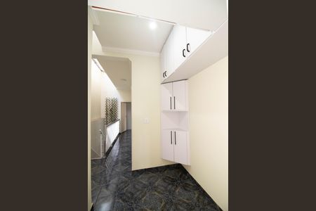 Casa à venda com 539m², 4 quartos e 4 vagasHoll - Quartos