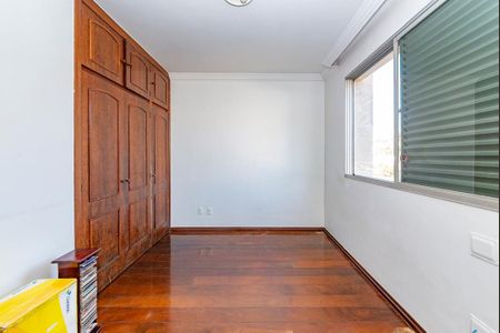 Apartamento à venda com 160m², 4 quartos e 3 vagas Apartamento à venda com 160m², 4 quartos e 3 vagasQuarto 4