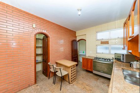 Apartamento à venda com 160m², 4 quartos e 3 vagas Apartamento à venda com 160m², 4 quartos e 3 vagasCozinha