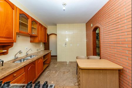 Apartamento à venda com 160m², 4 quartos e 3 vagas Apartamento à venda com 160m², 4 quartos e 3 vagasCozinha