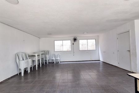 Apartamento para alugar com 40m², 2 quartos e 1 vagaÁrea comum - Salão de festas