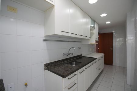 Apartamento à venda com 94m², 3 quartos e 2 vagasCozinha