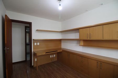 Apartamento à venda com 94m², 3 quartos e 2 vagasQuarto 1