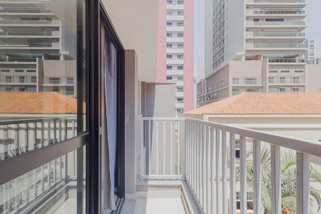 Varanda de kitnet/studio para alugar com 1 quarto, 26m² em Pinheiros, São Paulo
