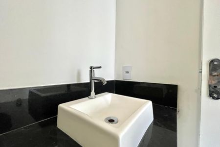 Banheiro da Suíte de apartamento para alugar com 1 quarto, 29m² em Jardim Oriental, São Paulo