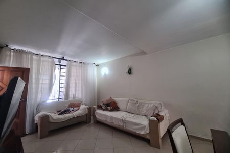 Casa à venda com 130m², 3 quartos e 2 vagas