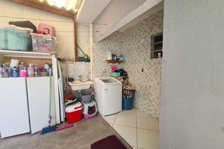 Casa à venda com 130m², 3 quartos e 2 vagas