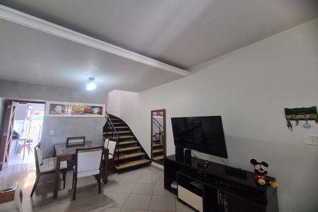 Casa à venda com 130m², 3 quartos e 2 vagas
