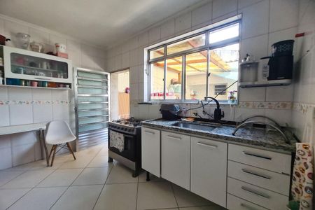 Casa à venda com 130m², 3 quartos e 2 vagas