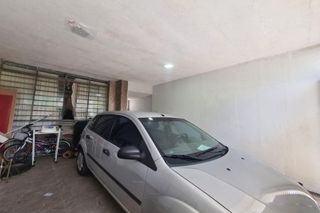 Casa à venda com 130m², 3 quartos e 2 vagas