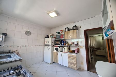 Casa à venda com 130m², 3 quartos e 2 vagas