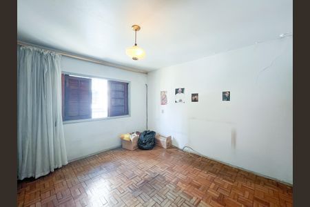 Casa à venda com 300m², 3 quartos e 2 vagas Casa à venda com 300m², 3 quartos e 2 vagasQuarto 3