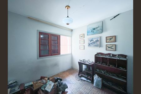 Casa à venda com 300m², 3 quartos e 2 vagas Casa à venda com 300m², 3 quartos e 2 vagasQuarto 2