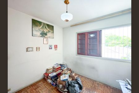 Casa à venda com 300m², 3 quartos e 2 vagas Casa à venda com 300m², 3 quartos e 2 vagasQuarto 2