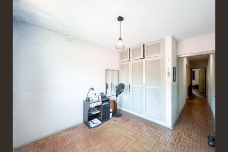 Casa à venda com 300m², 3 quartos e 2 vagas Casa à venda com 300m², 3 quartos e 2 vagasQuarto 1