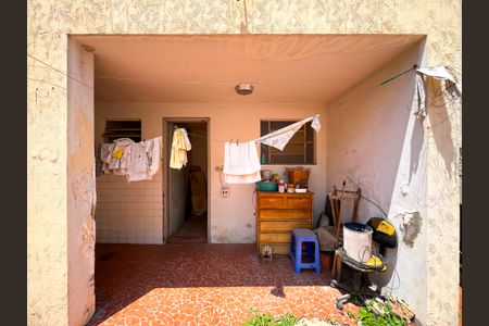 Casa à venda com 300m², 3 quartos e 2 vagas Casa à venda com 300m², 3 quartos e 2 vagasÁrea de Serviço