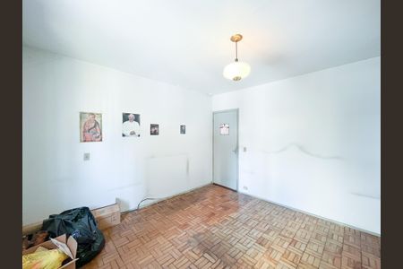 Casa à venda com 300m², 3 quartos e 2 vagas Casa à venda com 300m², 3 quartos e 2 vagasQuarto 3