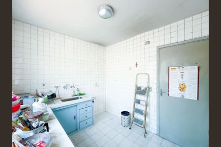 Casa à venda com 300m², 3 quartos e 2 vagas Casa à venda com 300m², 3 quartos e 2 vagasCozinha