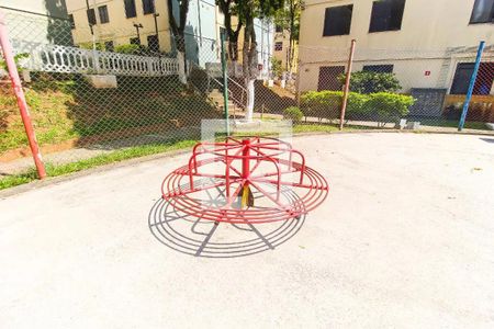 Apartamento à venda com 49m², 2 quartos e 1 vaga Apartamento à venda com 49m², 2 quartos e 1 vagaÁrea comum - Playground