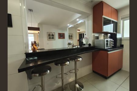 Apartamento à venda com 97m², 3 quartos e 2 vagas Apartamento à venda com 97m², 3 quartos e 2 vagasCozinha