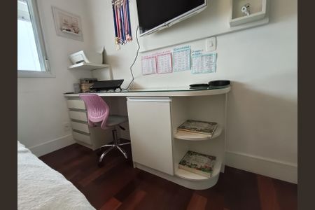 Apartamento à venda com 97m², 3 quartos e 2 vagas Apartamento à venda com 97m², 3 quartos e 2 vagasQuarto 3