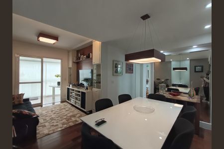 Apartamento à venda com 97m², 3 quartos e 2 vagas Apartamento à venda com 97m², 3 quartos e 2 vagasSala/Sala jantar