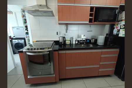 Apartamento à venda com 97m², 3 quartos e 2 vagas Apartamento à venda com 97m², 3 quartos e 2 vagasCozinha