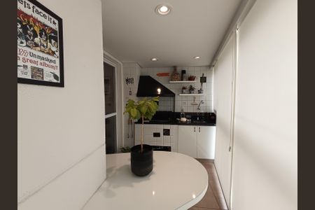 Apartamento à venda com 97m², 3 quartos e 2 vagas Apartamento à venda com 97m², 3 quartos e 2 vagasVaranda gourmet