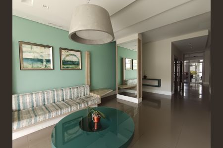 Apartamento à venda com 97m², 3 quartos e 2 vagas Apartamento à venda com 97m², 3 quartos e 2 vagasÁrea comum - Hall