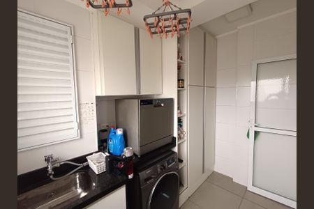 Apartamento à venda com 97m², 3 quartos e 2 vagas Apartamento à venda com 97m², 3 quartos e 2 vagasÁrea de Serviço