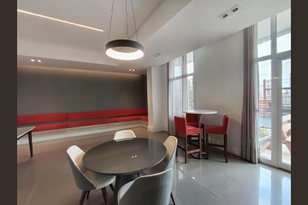 Apartamento à venda com 97m², 3 quartos e 2 vagas Apartamento à venda com 97m², 3 quartos e 2 vagasÁrea comum - Salão de festas