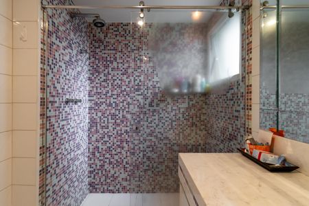 Apartamento à venda com 134m², 2 quartos e 2 vagas Apartamento à venda com 134m², 2 quartos e 2 vagasBanheiro da Suíte 1